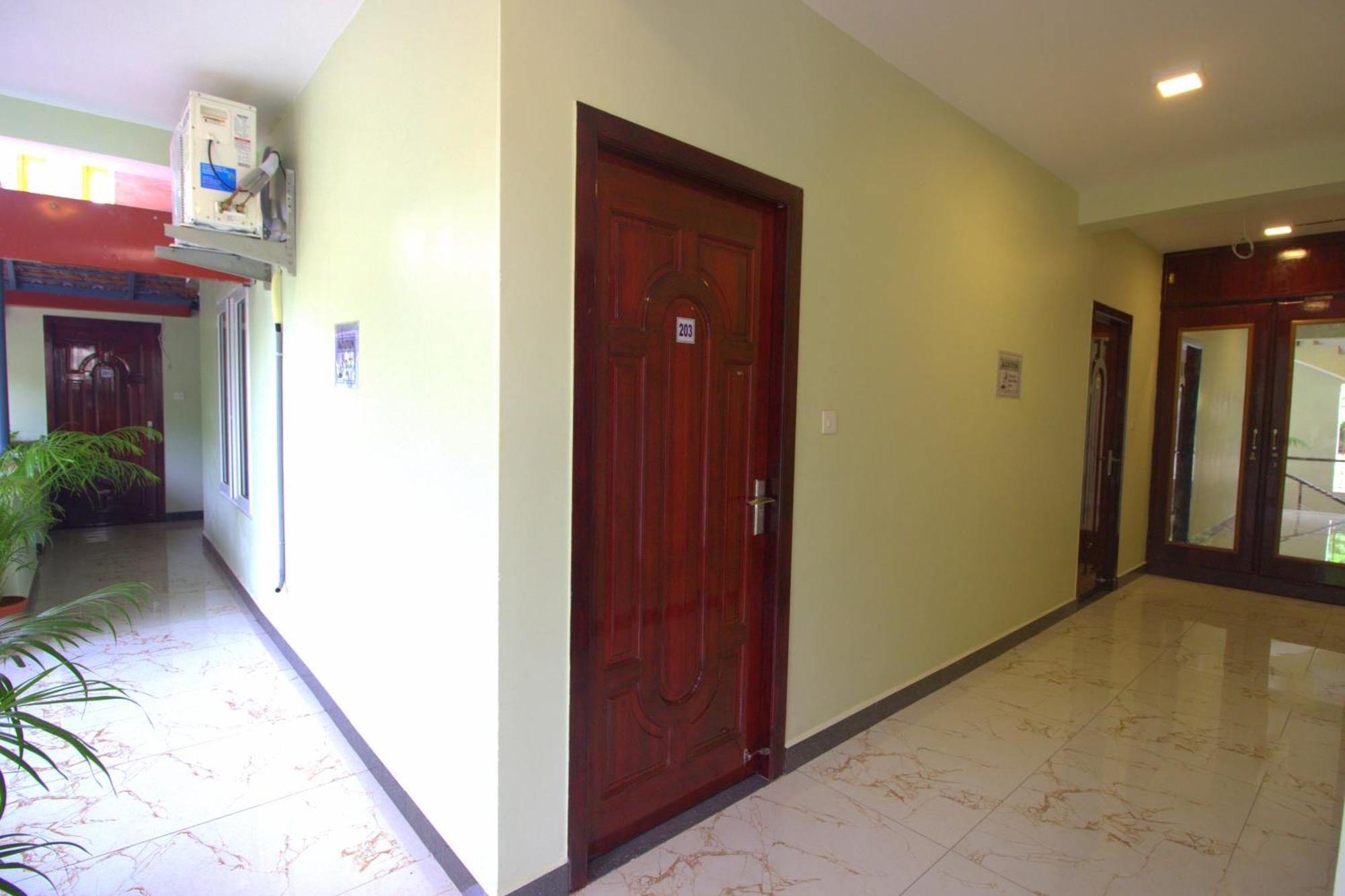 Serenity Sands Beach Resort Pondicherry Exteriör bild