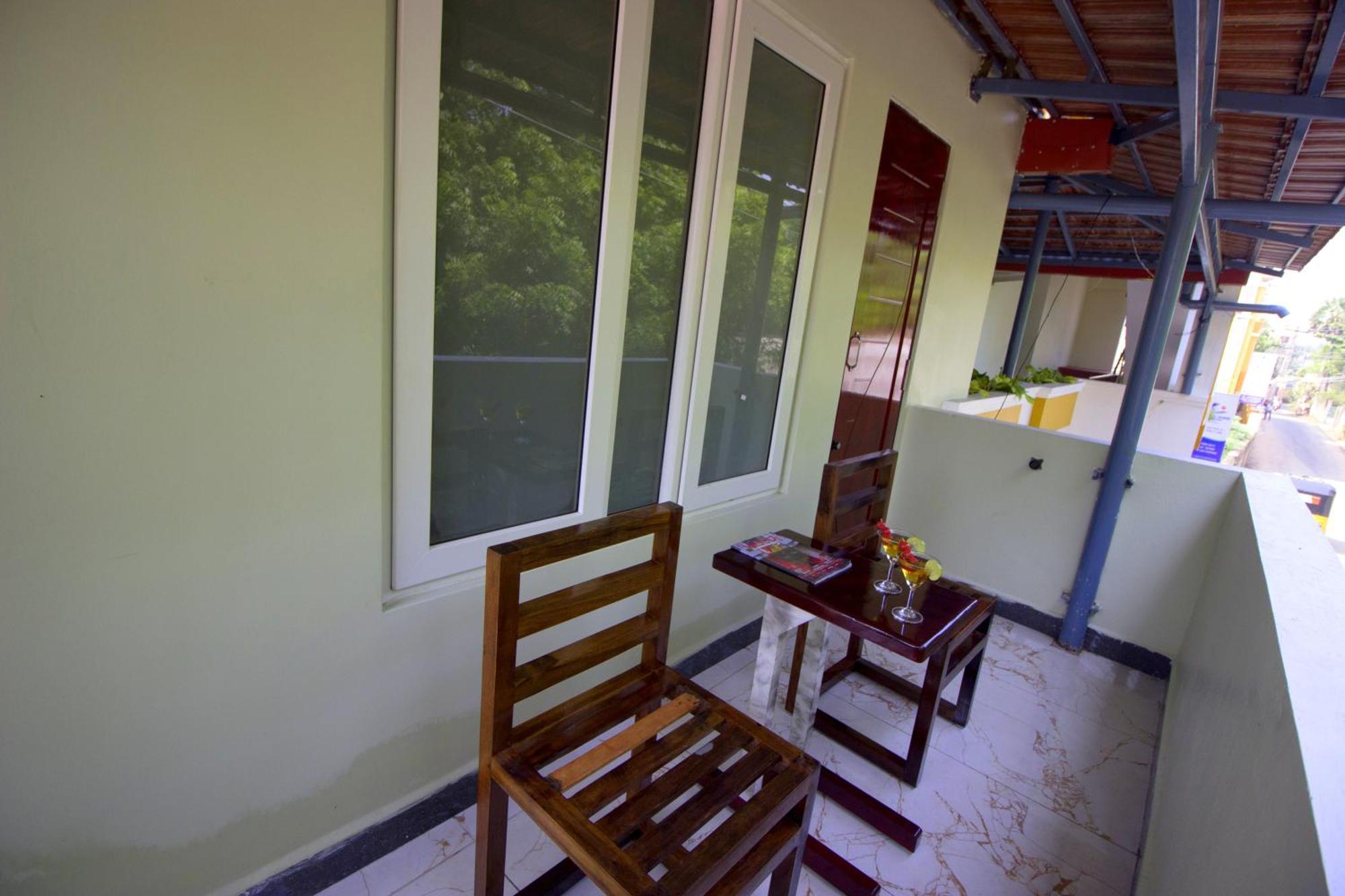 Serenity Sands Beach Resort Pondicherry Exteriör bild