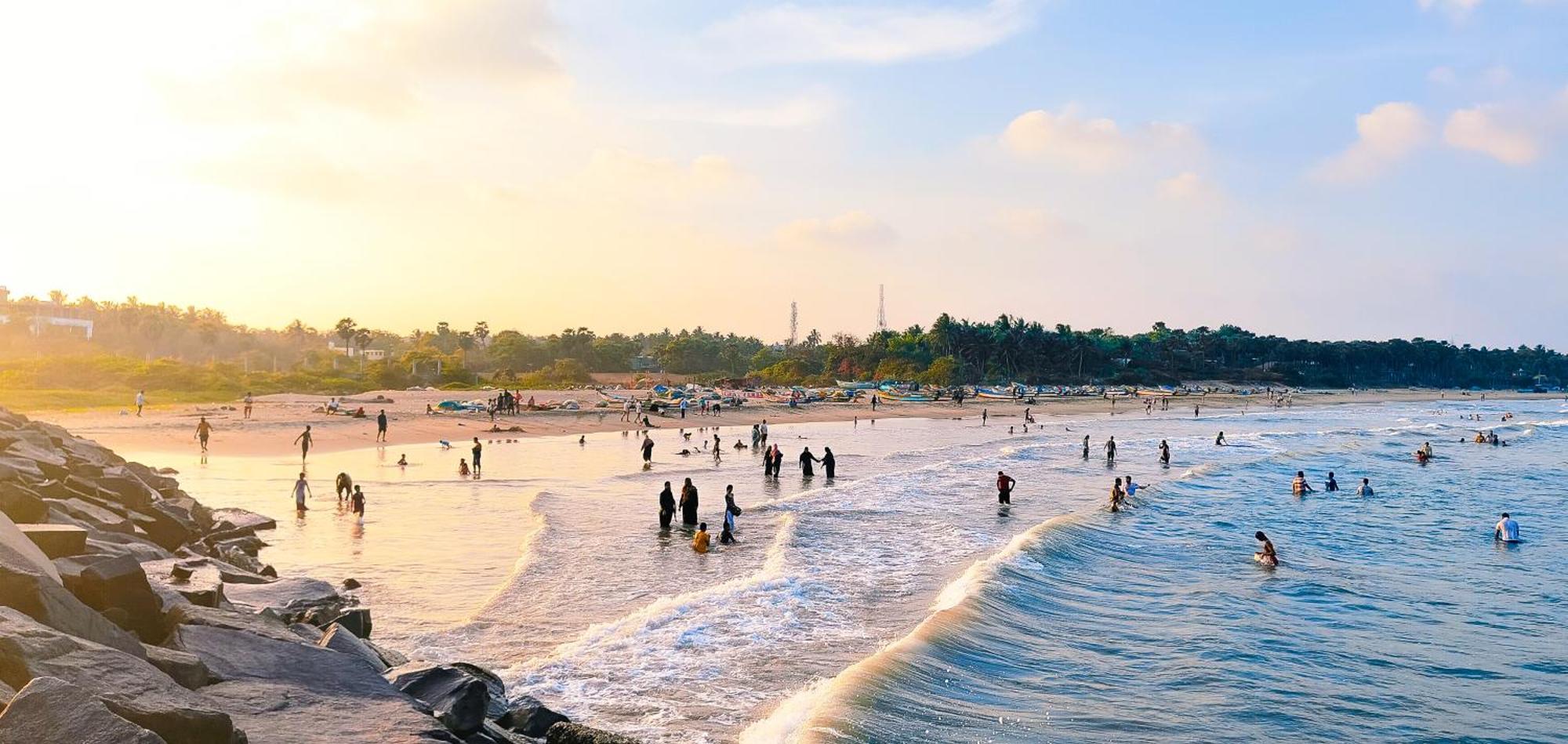 Serenity Sands Beach Resort Pondicherry Exteriör bild